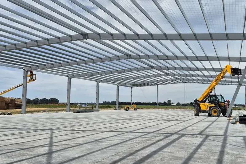 ¿Qué industrias son adecuadas para el uso de edificios industriales con estructura de acero?
